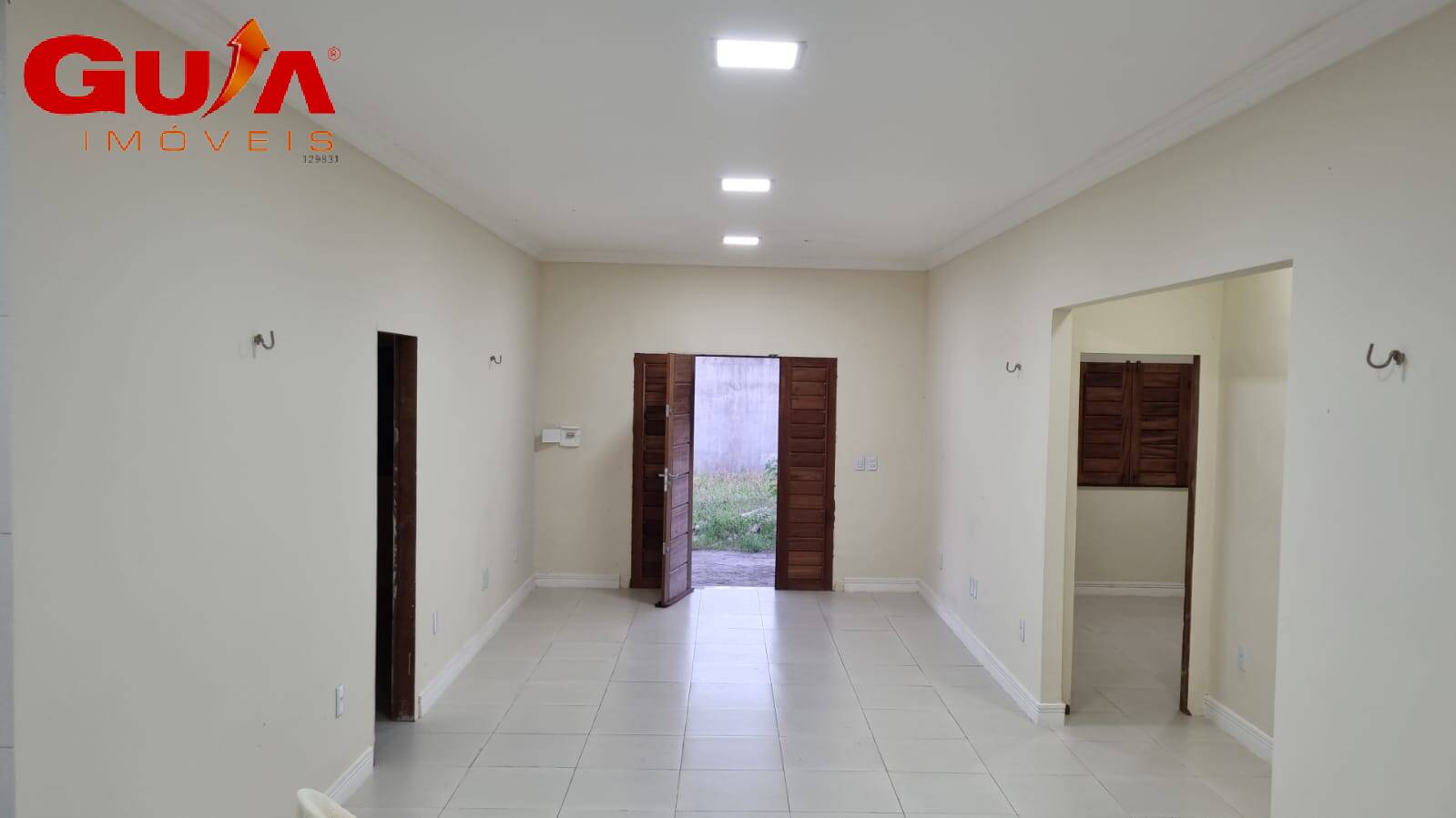 Casa à venda com 3 quartos, 170m² - Foto 4