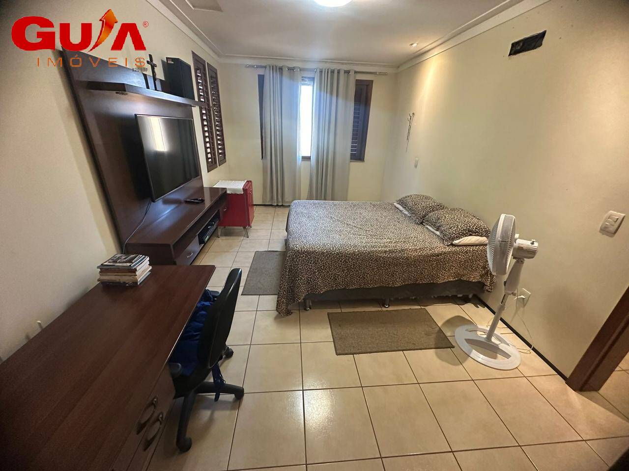 Casa à venda com 4 quartos, 600m² - Foto 16