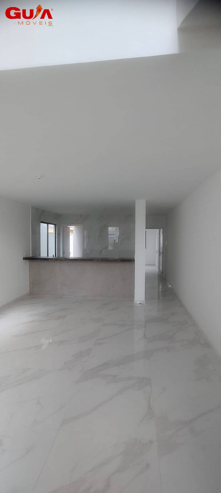 Casa à venda com 4 quartos, 151m² - Foto 2