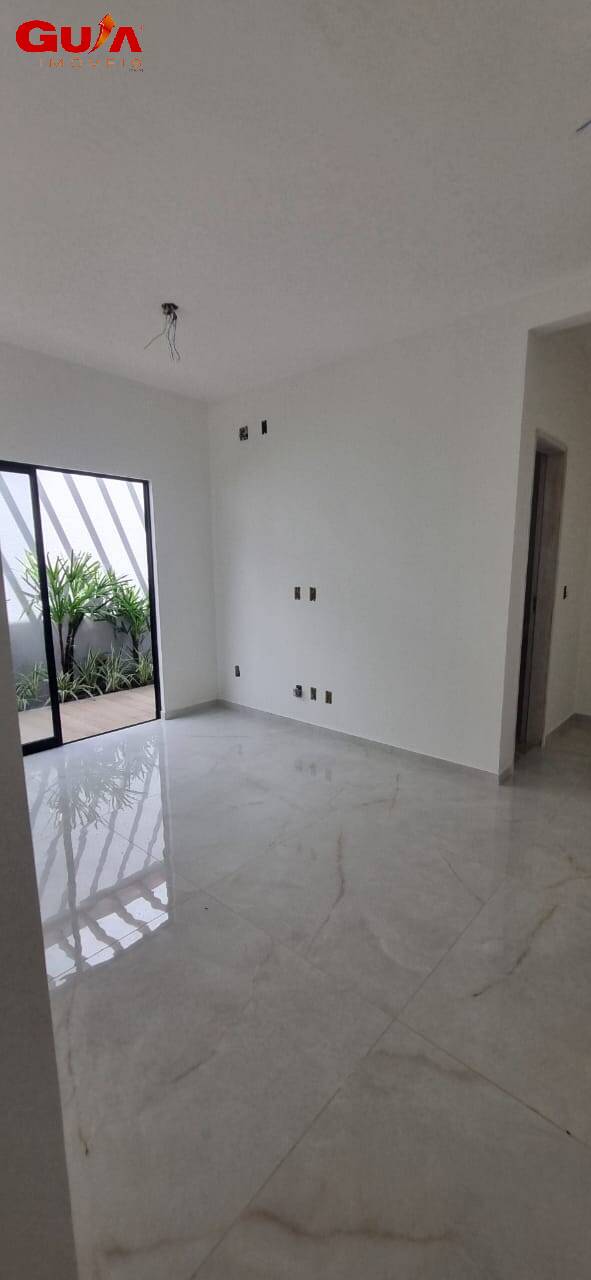 Casa à venda com 3 quartos, 101m² - Foto 13