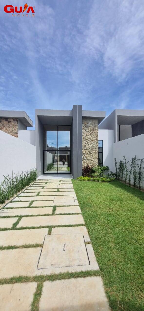 Casa à venda com 3 quartos, 101m² - Foto 1