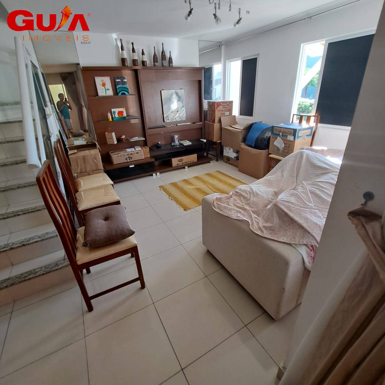 Casa à venda com 3 quartos, 131m² - Foto 2