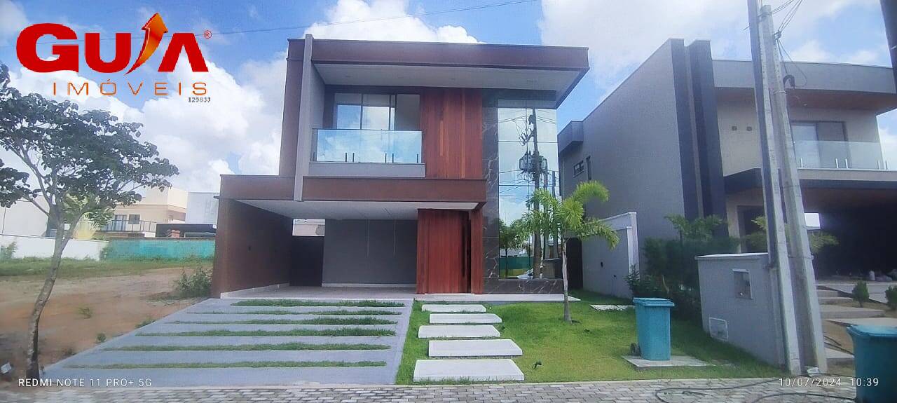 Casa de Condomínio à venda com 4 quartos, 330m² - Foto 1