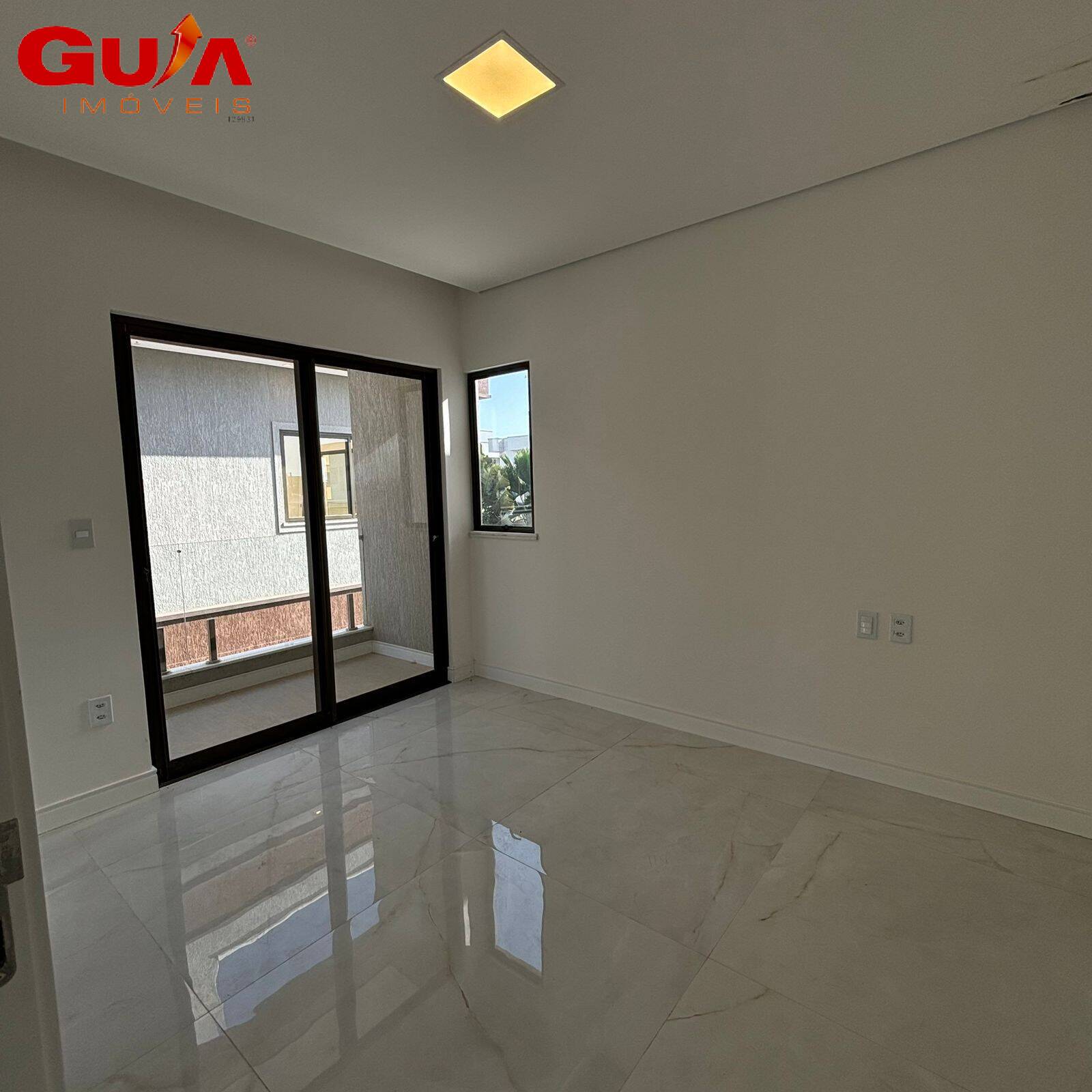 Casa de Condomínio à venda com 4 quartos, 250m² - Foto 9