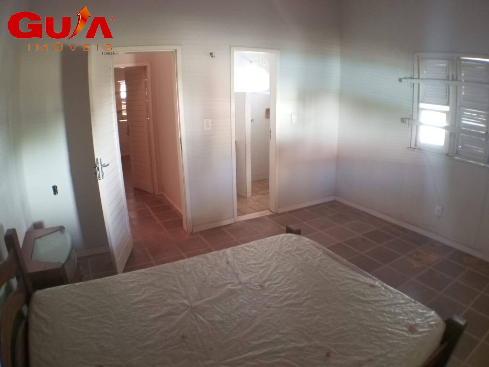 Casa à venda com 5 quartos, 300m² - Foto 11