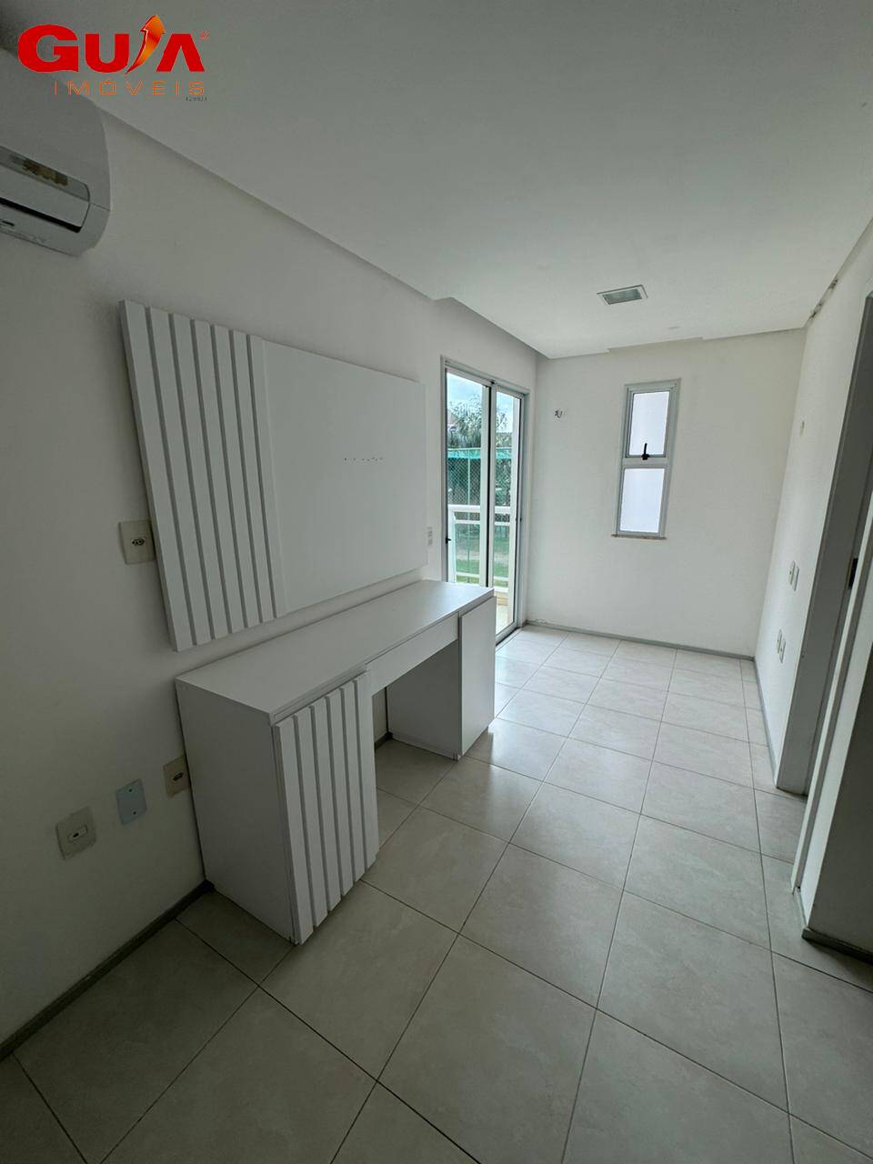 Casa de Condomínio para alugar com 4 quartos, 169m² - Foto 12