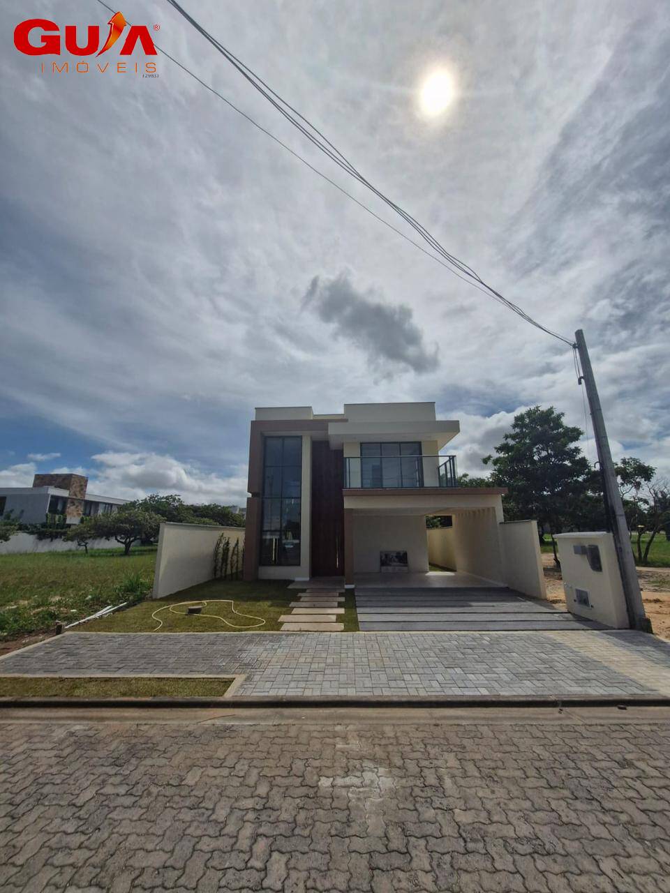 Casa de Condomínio à venda com 4 quartos, 190m² - Foto 1