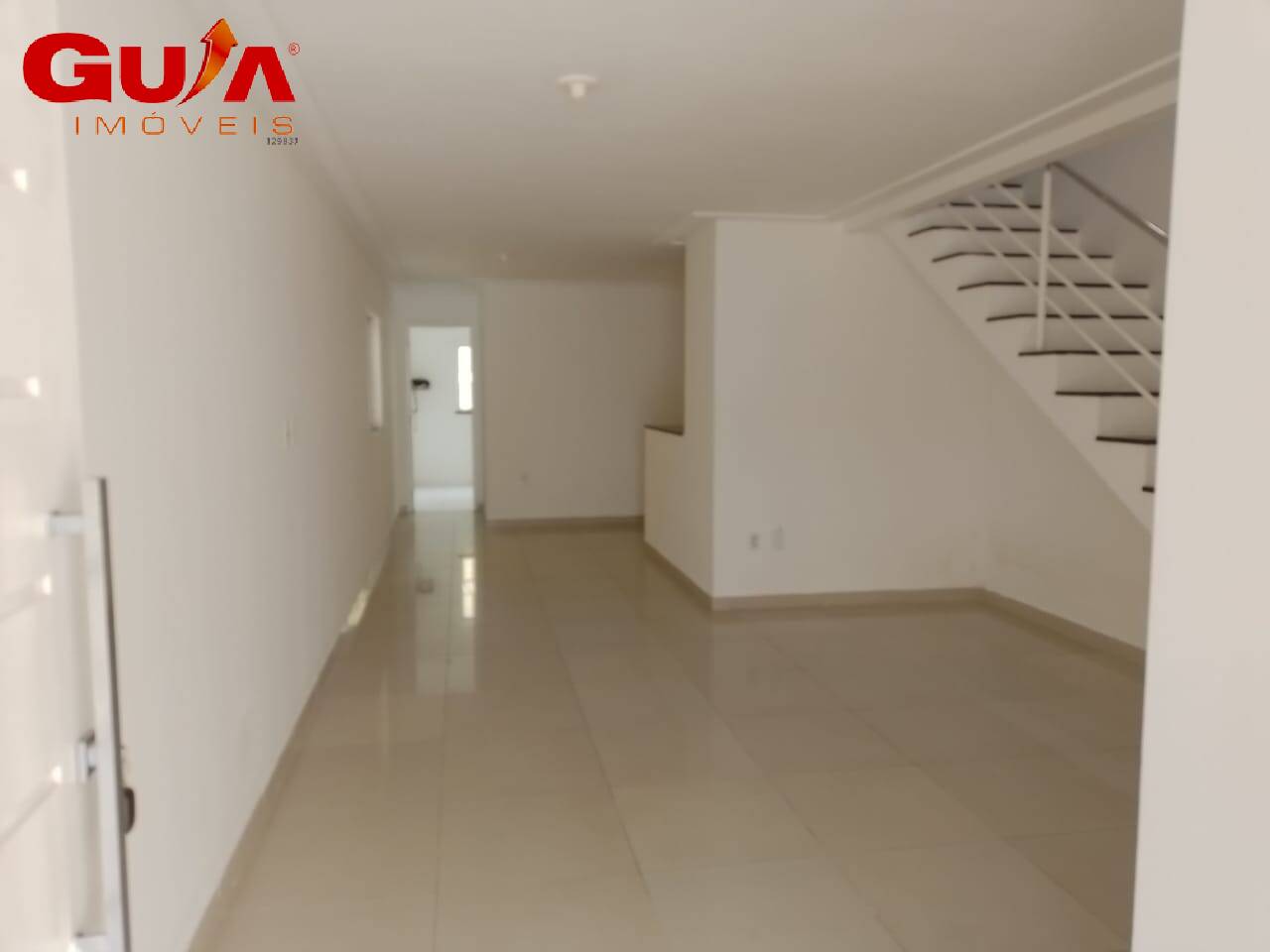 Casa à venda com 4 quartos, 115m² - Foto 4