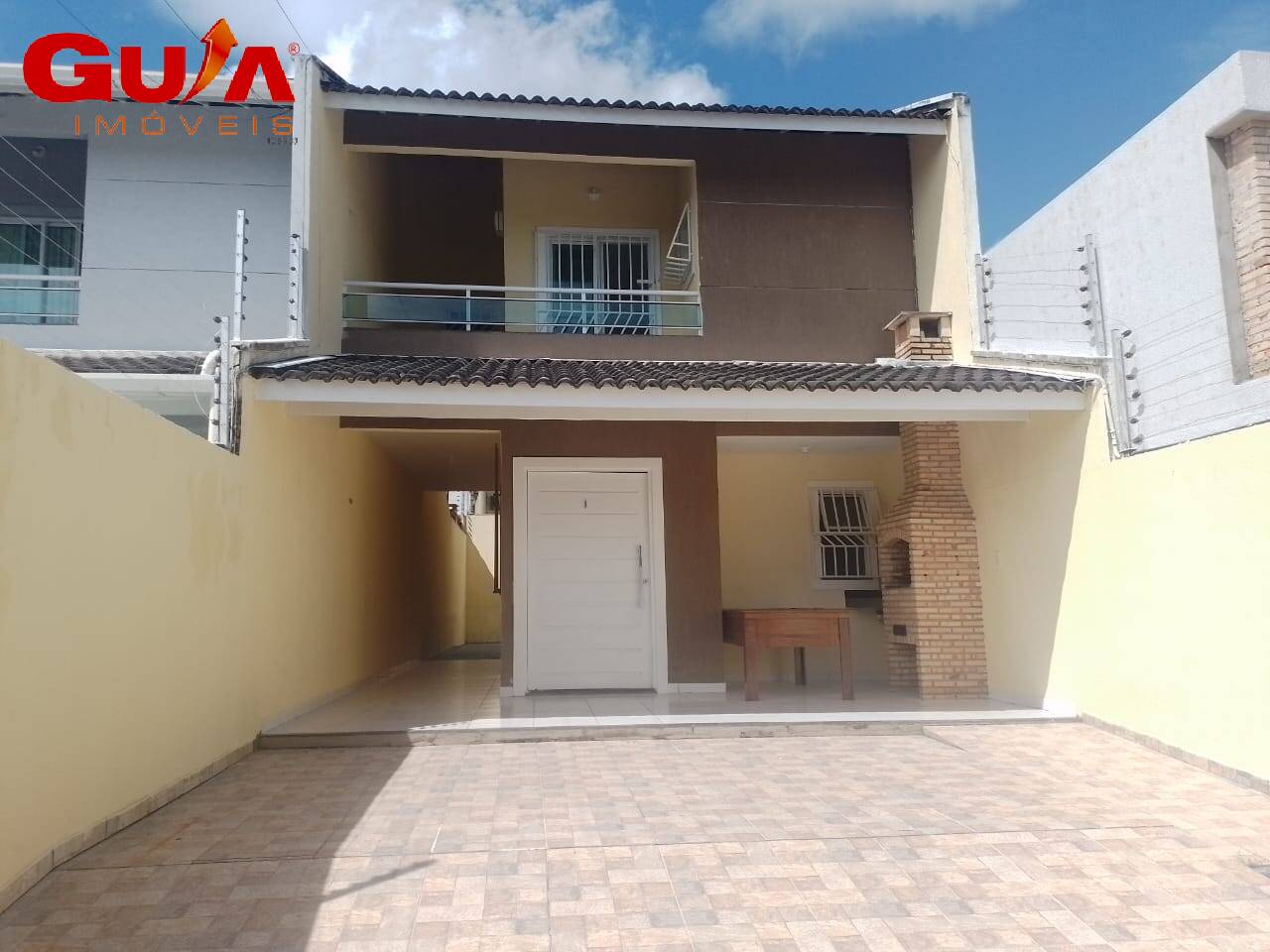 Casa à venda com 4 quartos, 115m² - Foto 2