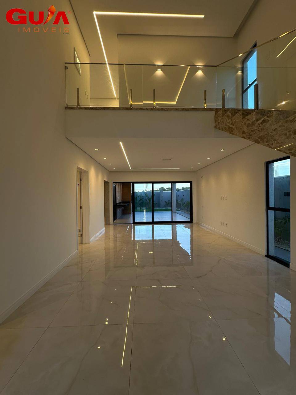 Casa de Condomínio à venda com 4 quartos, 272m² - Foto 6