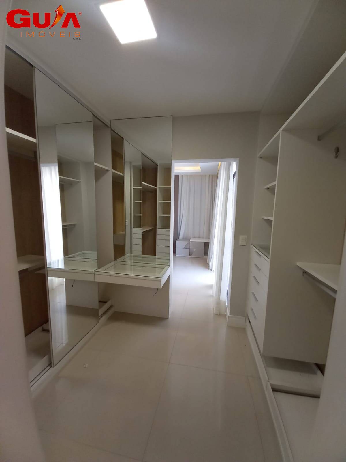 Casa de Condomínio para alugar com 5 quartos, 304m² - Foto 28