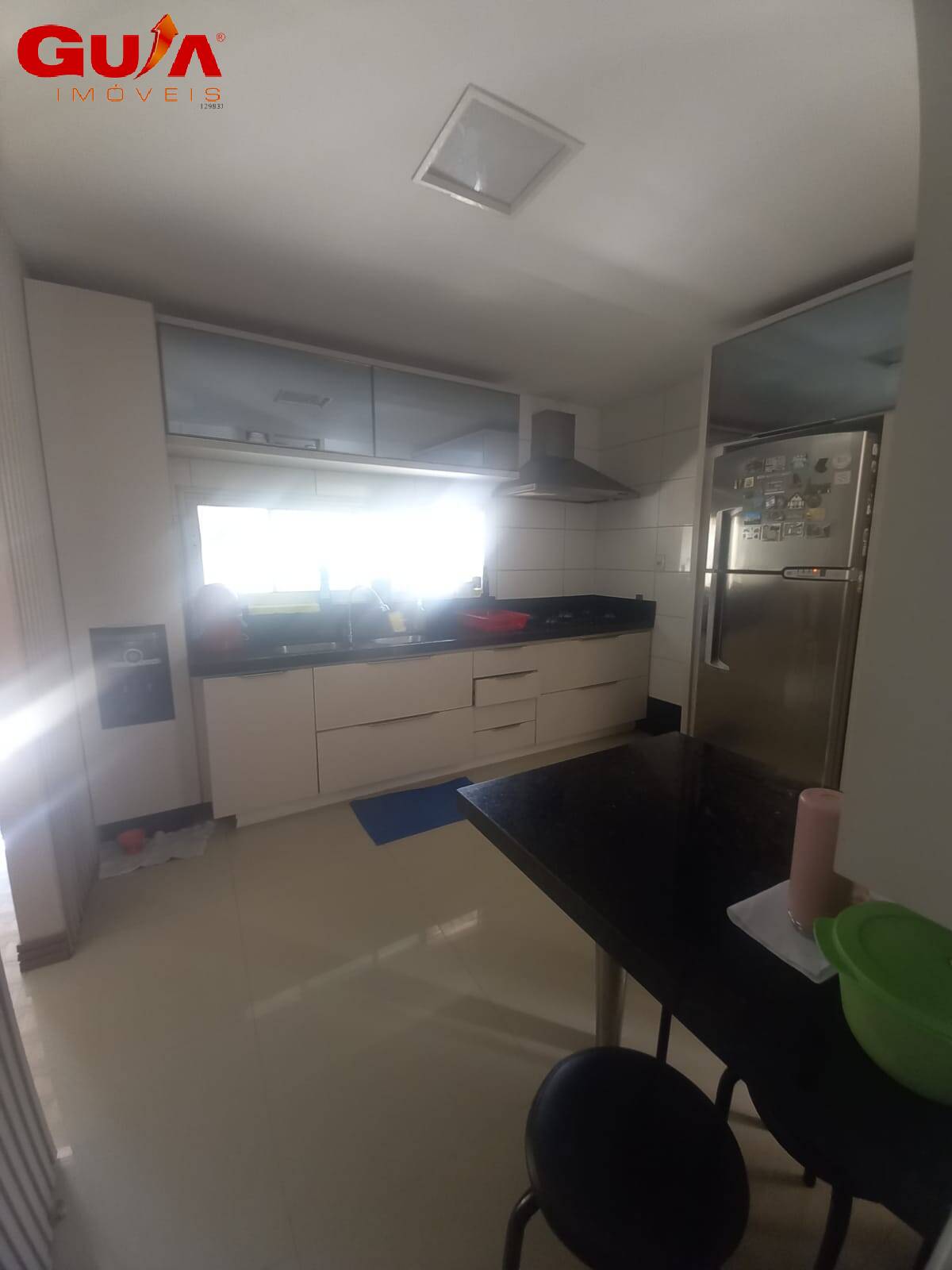 Casa para alugar com 4 quartos, 200m² - Foto 6