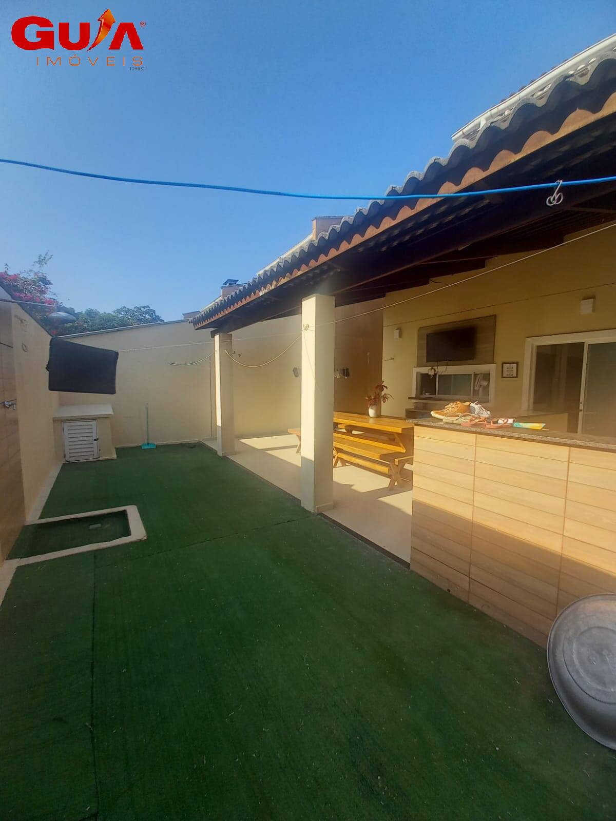 Casa para alugar com 4 quartos, 200m² - Foto 10