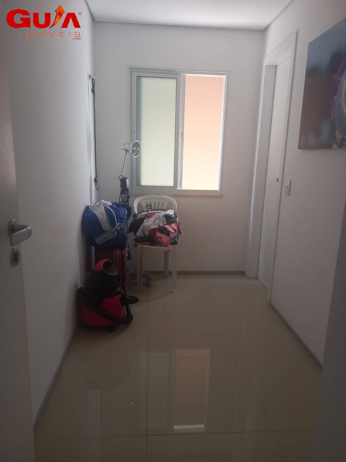 Casa para alugar com 4 quartos, 200m² - Foto 12