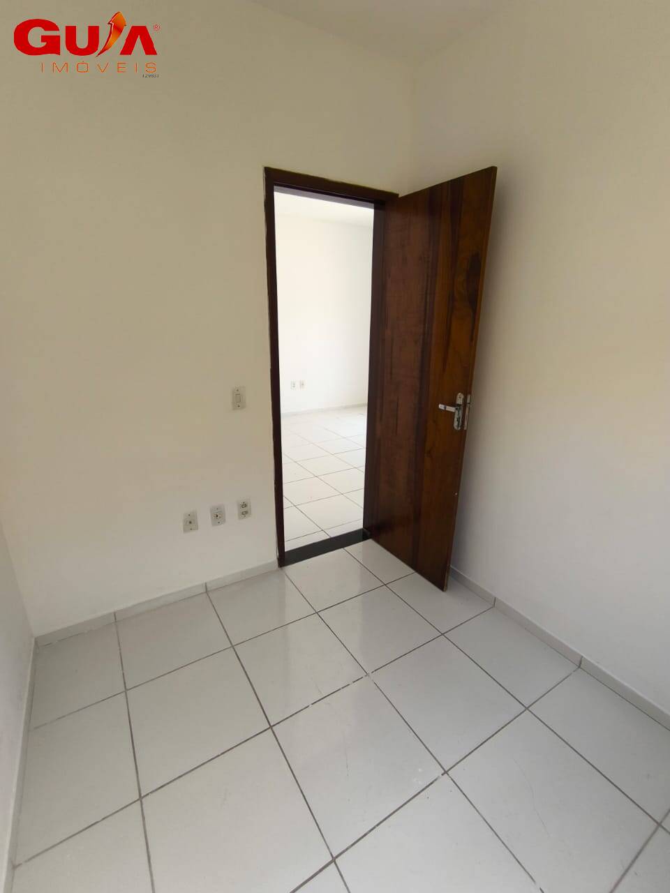 Casa à venda com 3 quartos, 55m² - Foto 7