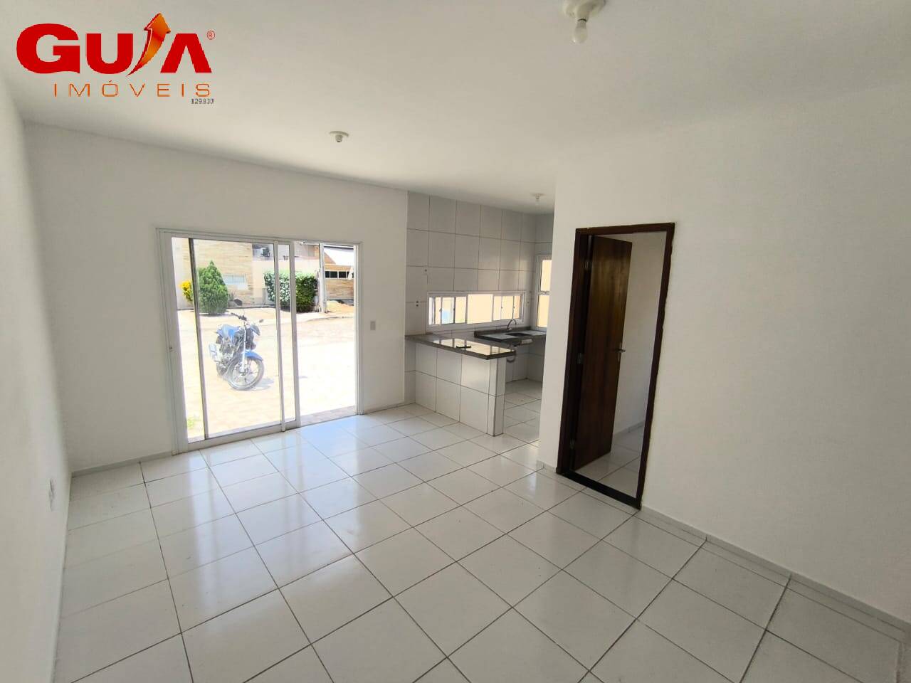 Casa à venda com 3 quartos, 55m² - Foto 5