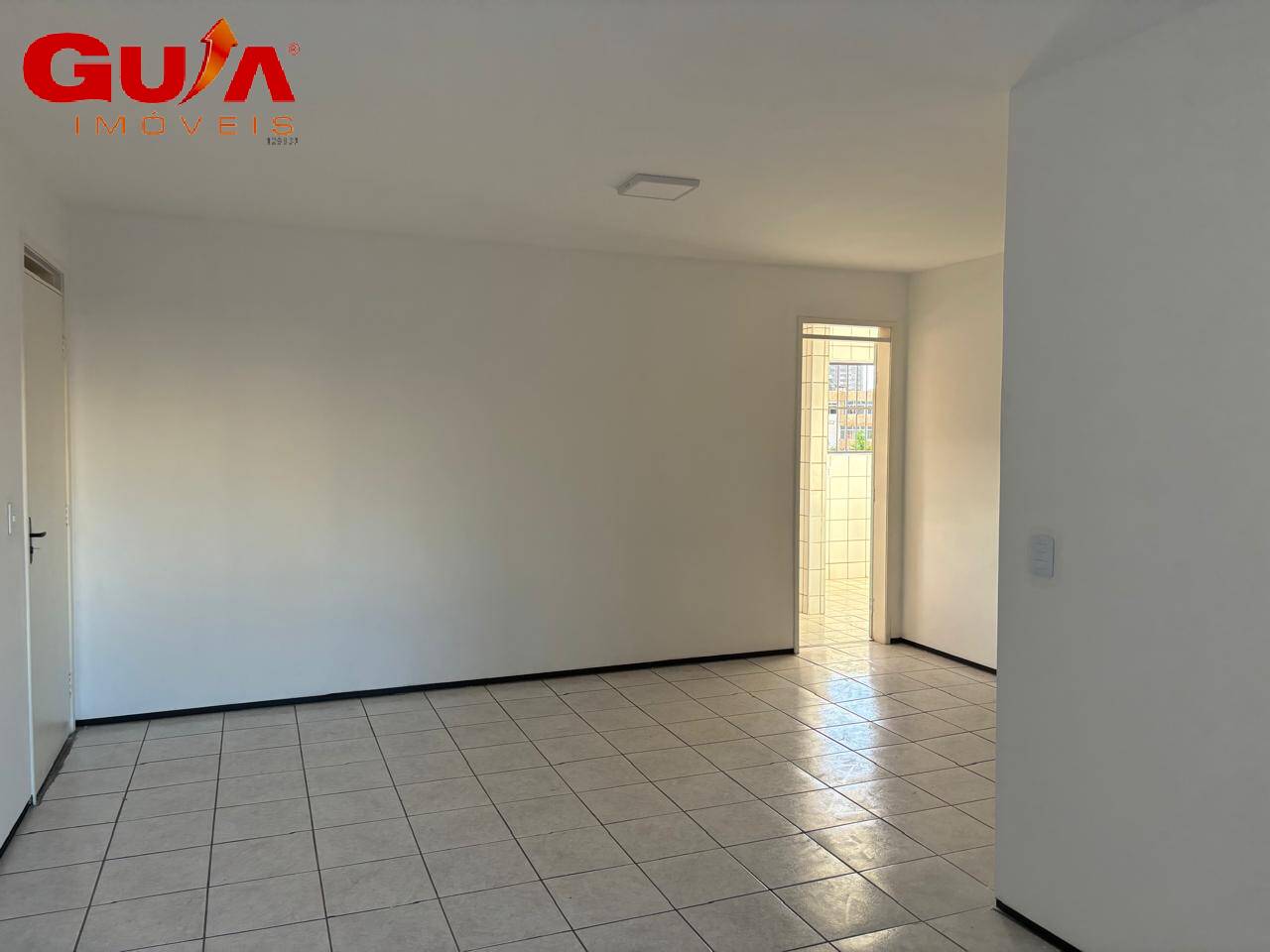 Apartamento à venda com 3 quartos, 130m² - Foto 3