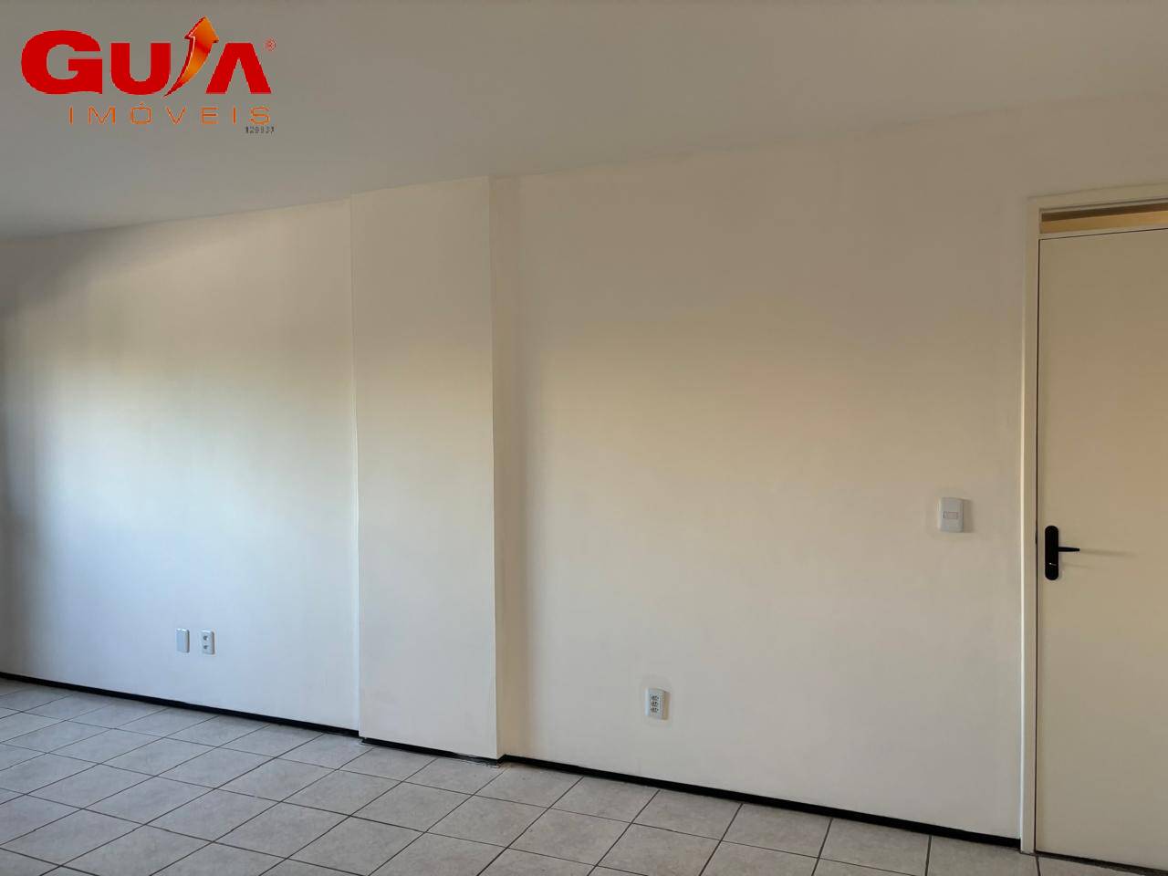 Apartamento à venda com 3 quartos, 130m² - Foto 1