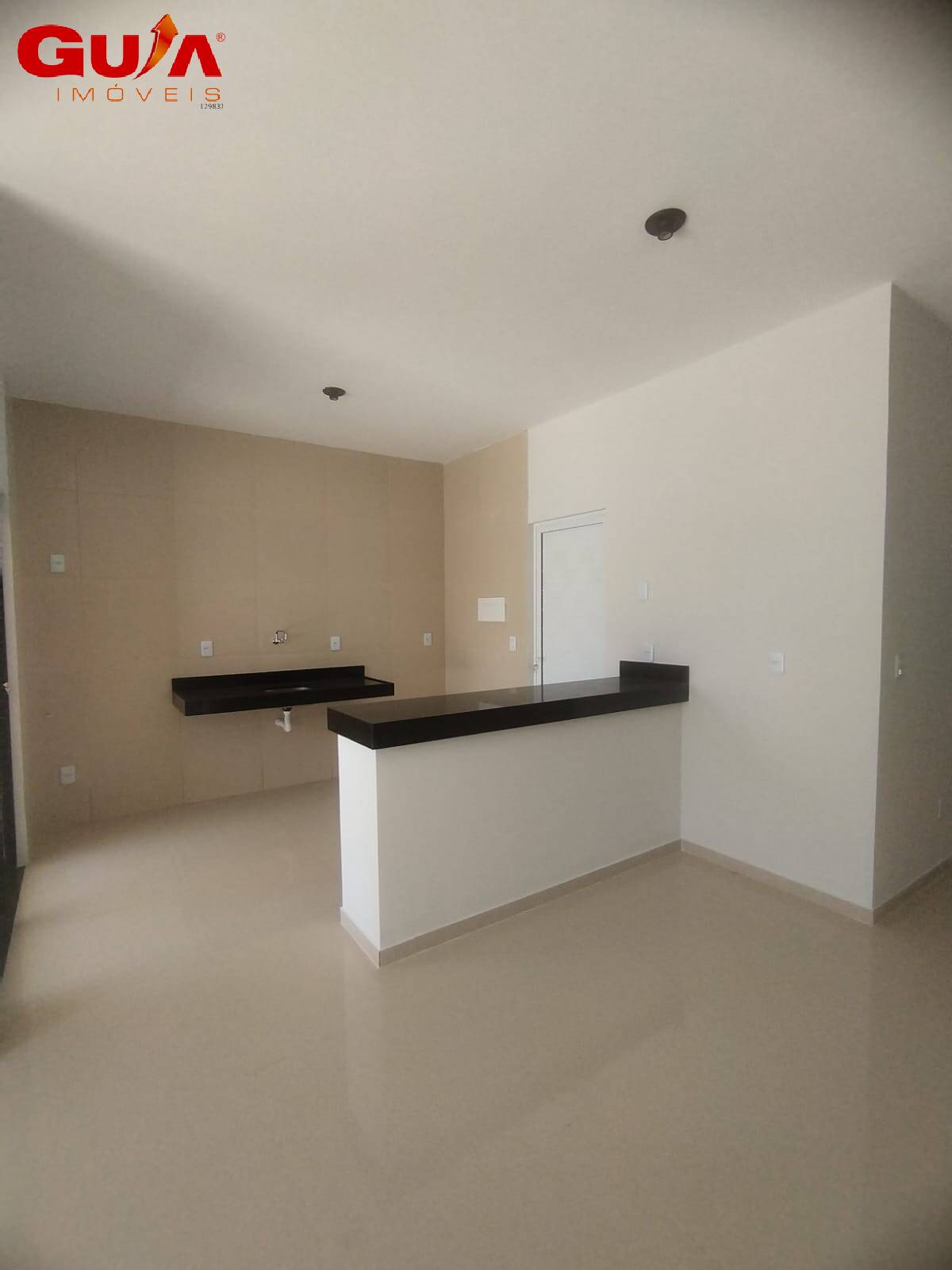 Casa à venda com 3 quartos, 91m² - Foto 4