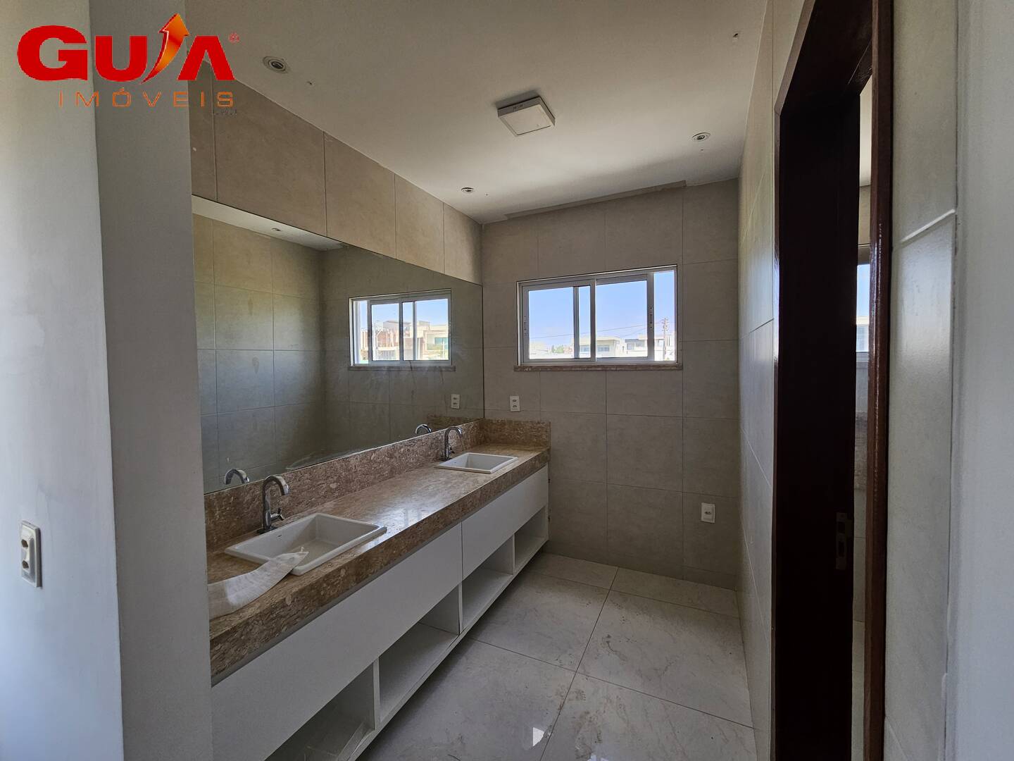 Casa à venda e aluguel com 4 quartos, 450m² - Foto 9