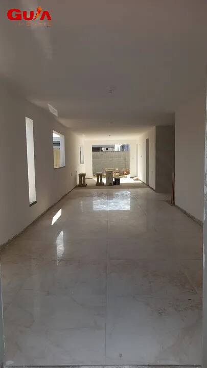 Casa à venda com 5 quartos, 290m² - Foto 2