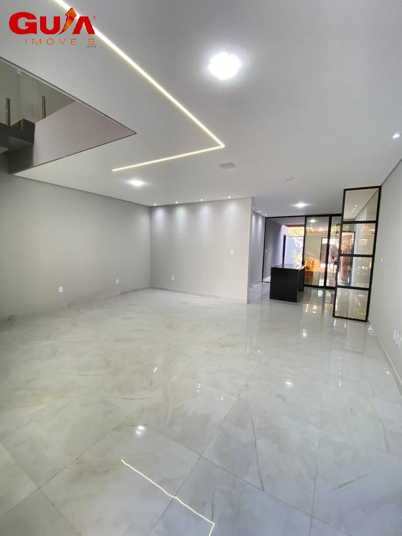 Casa à venda com 3 quartos, 150m² - Foto 4