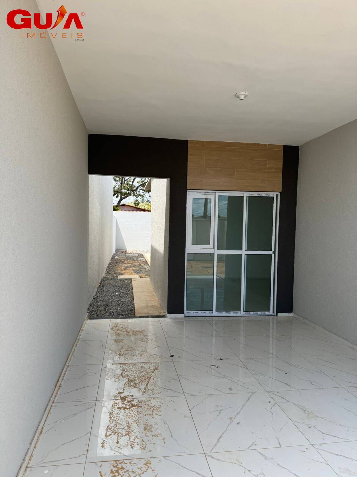 Casa à venda com 2 quartos, 87m² - Foto 3