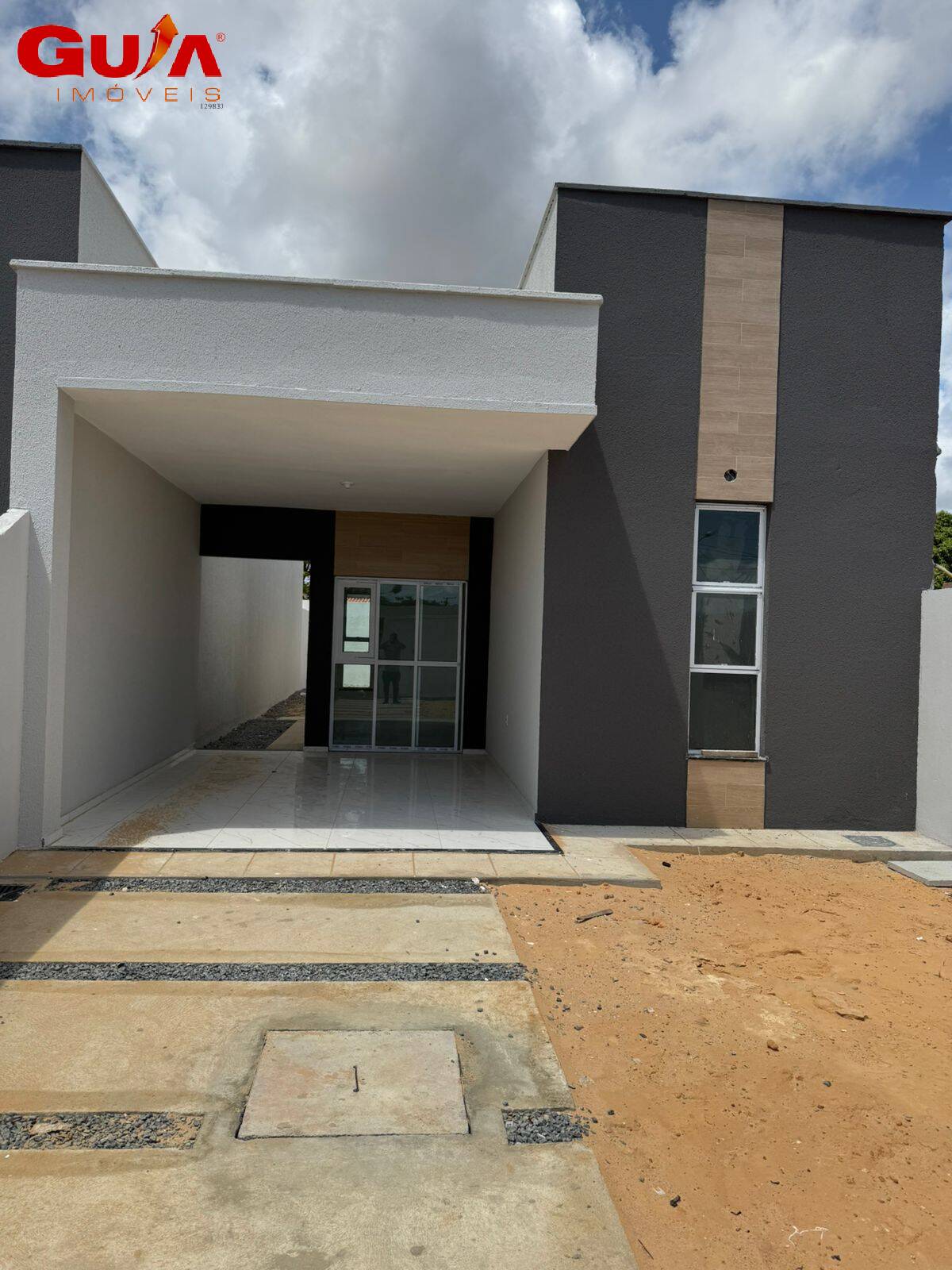 Casa à venda com 2 quartos, 87m² - Foto 1