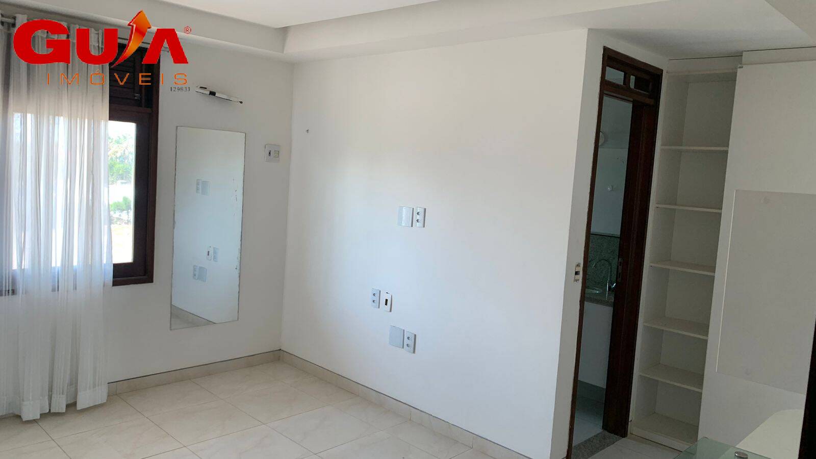 Casa de Condomínio para alugar com 5 quartos, 380m² - Foto 9