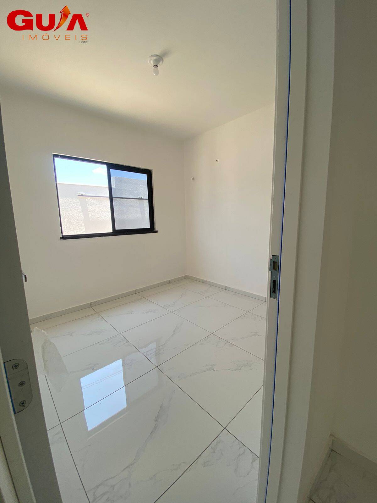 Casa à venda com 3 quartos, 93m² - Foto 10