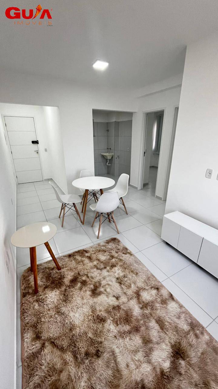 Apartamento à venda com 2 quartos, 44m² - Foto 2