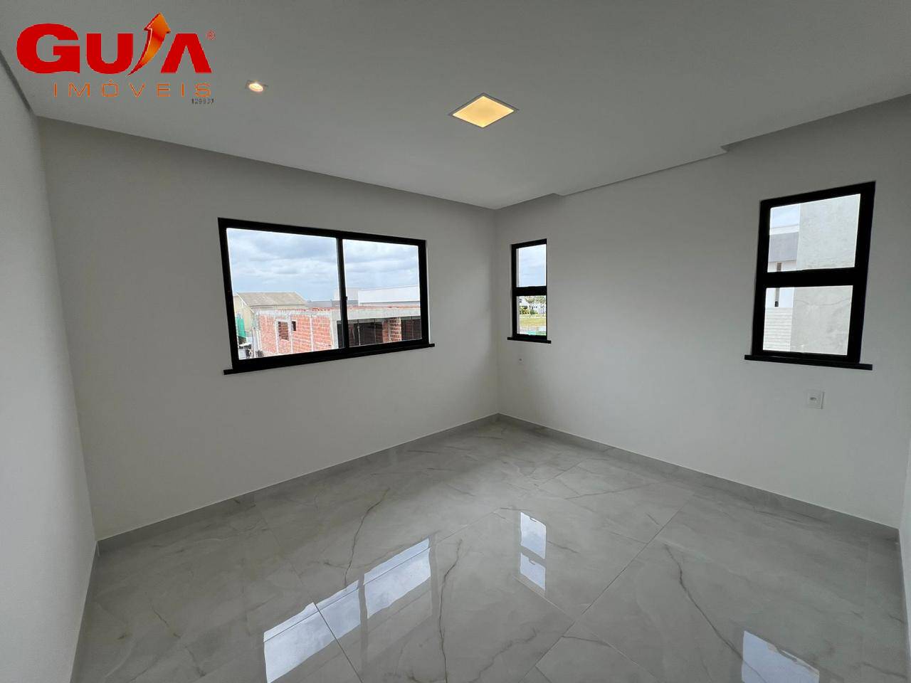 Casa de Condomínio à venda com 5 quartos, 254m² - Foto 15