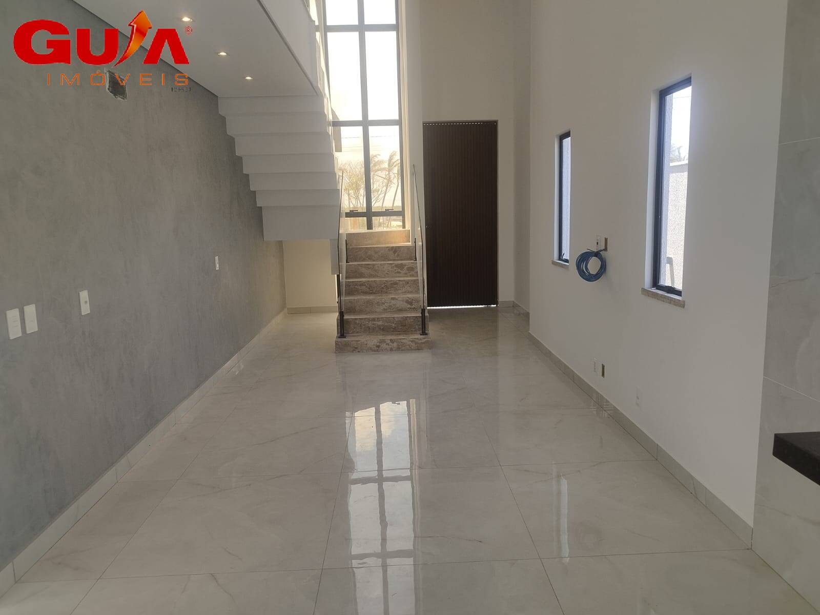 Casa de Condomínio à venda com 3 quartos, 160m² - Foto 2