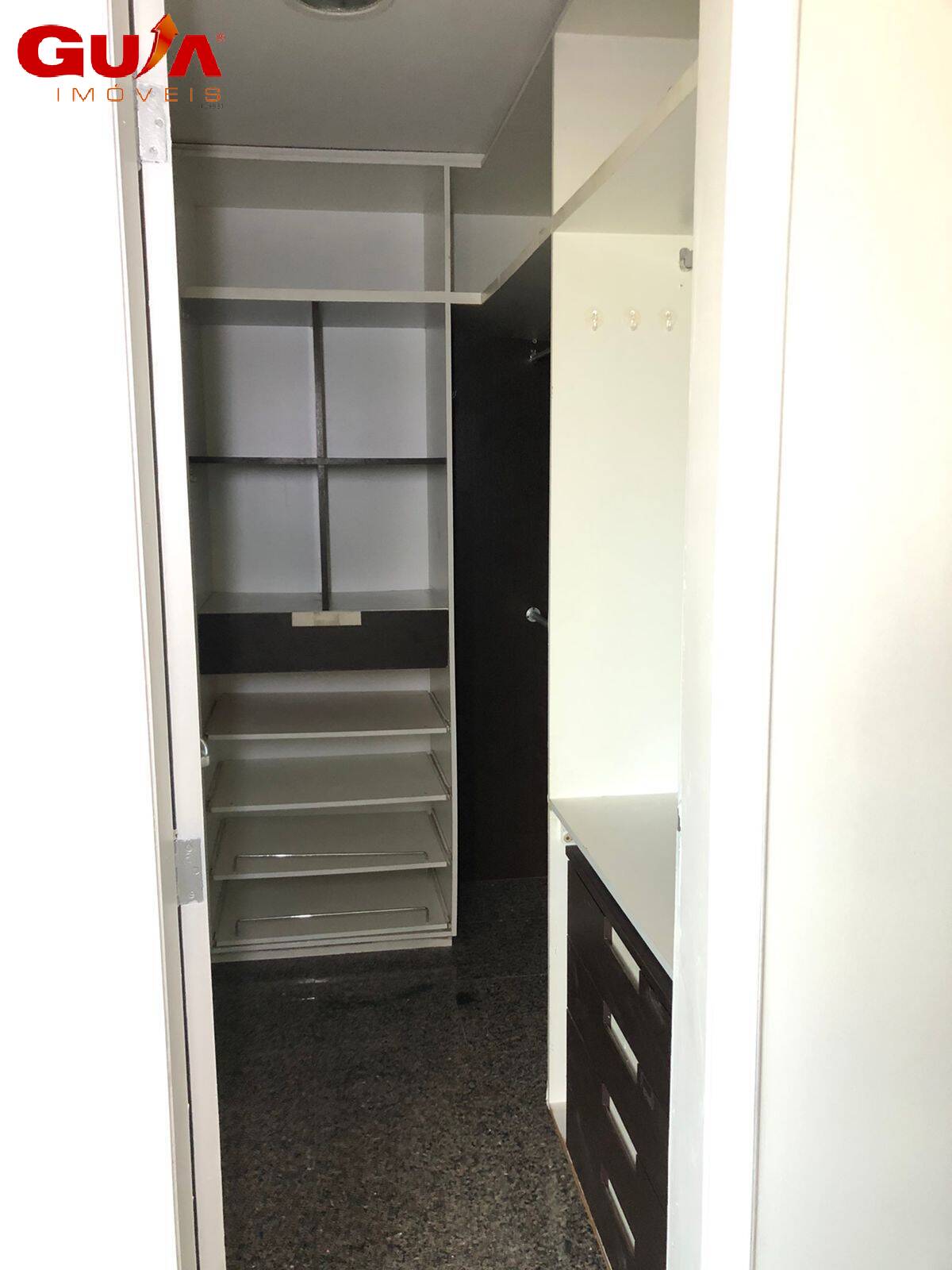 Apartamento para alugar com 4 quartos, 140m² - Foto 15