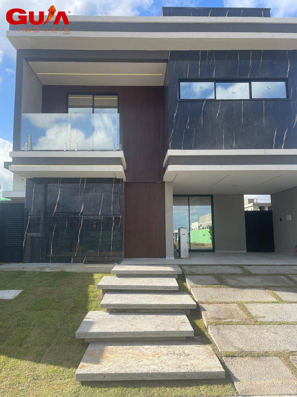 Casa de Condomínio à venda com 4 quartos, 256m² - Foto 3