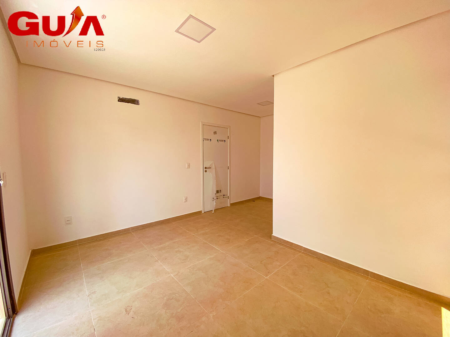 Casa à venda com 4 quartos, 213m² - Foto 11