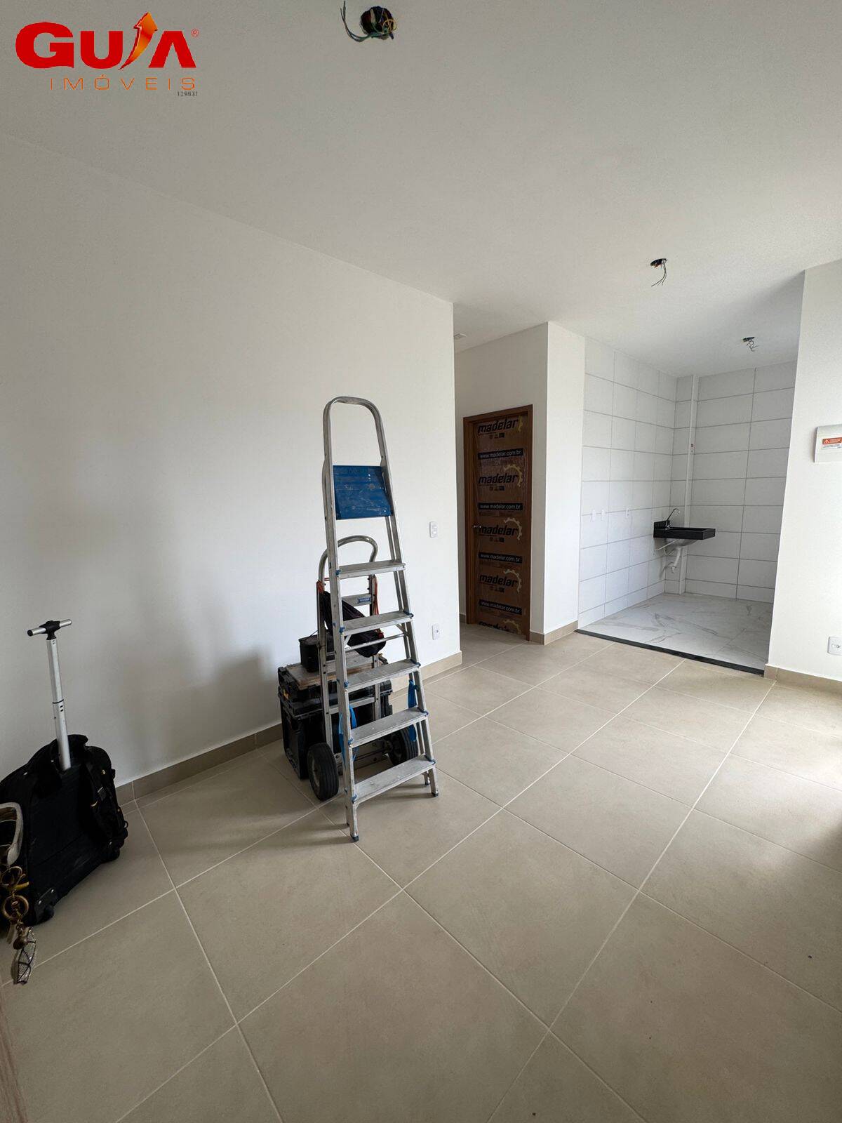 Apartamento à venda com 2 quartos, 45m² - Foto 1