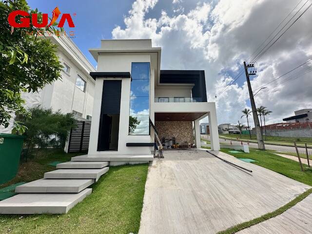 Casa de Condomínio à venda com 4 quartos, 245m² - Foto 1