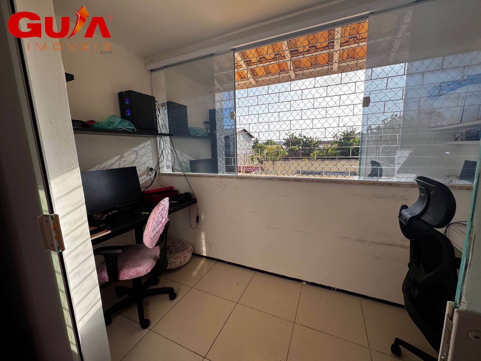 Casa para alugar com 4 quartos, 200m² - Foto 13