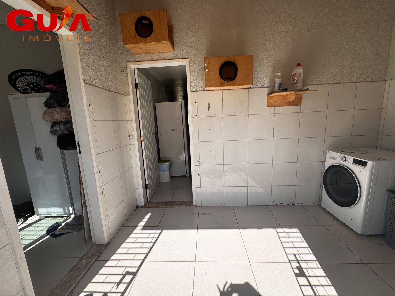 Casa para alugar com 4 quartos, 200m² - Foto 15