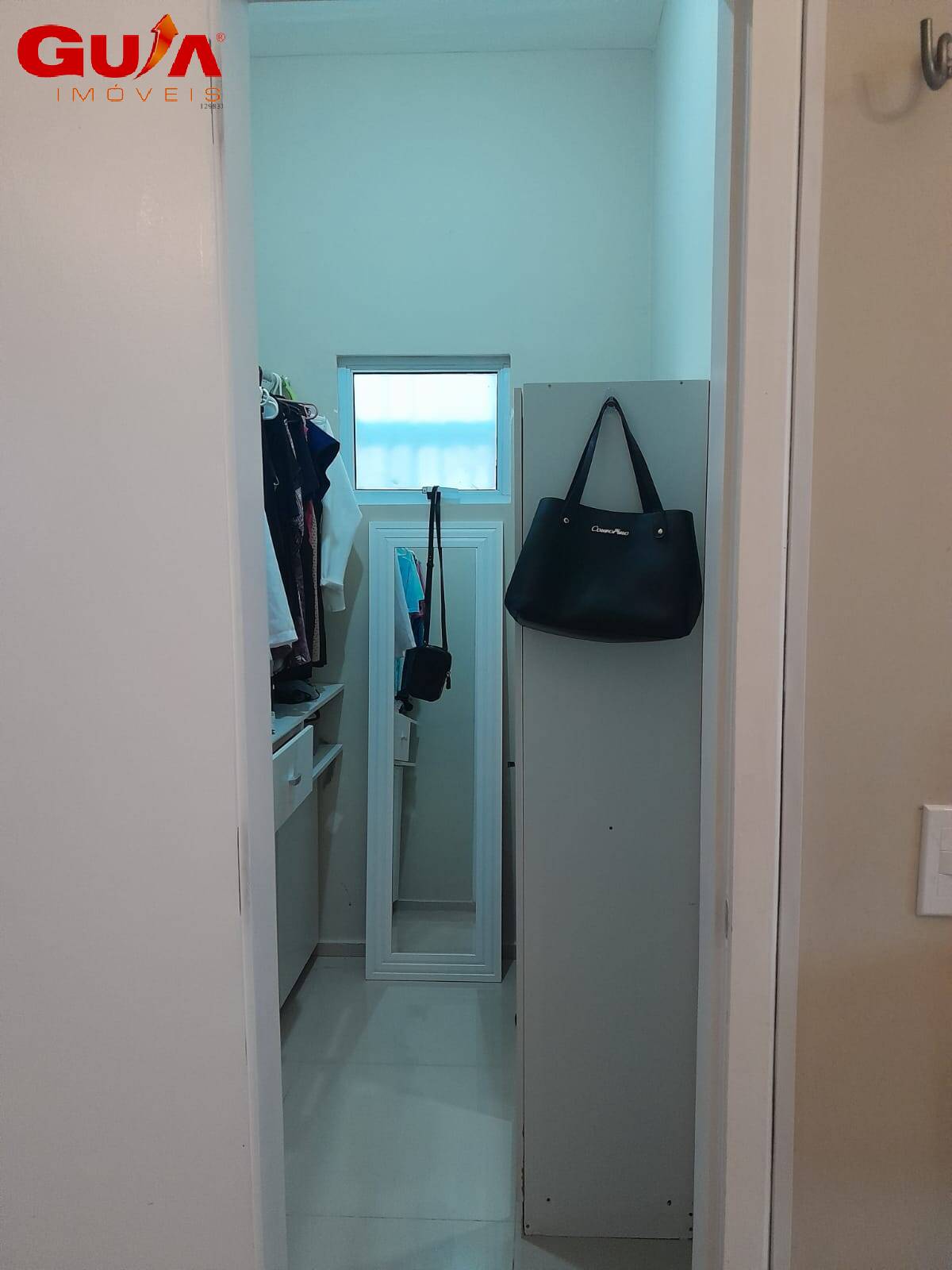 Casa à venda com 3 quartos, 106m² - Foto 8