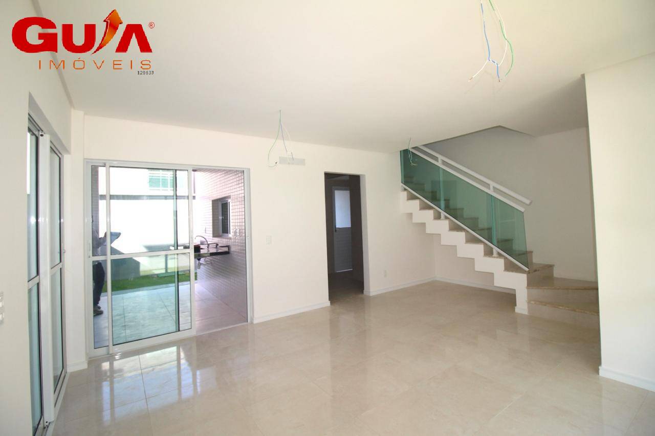 Casa de Condomínio à venda com 3 quartos, 105m² - Foto 3