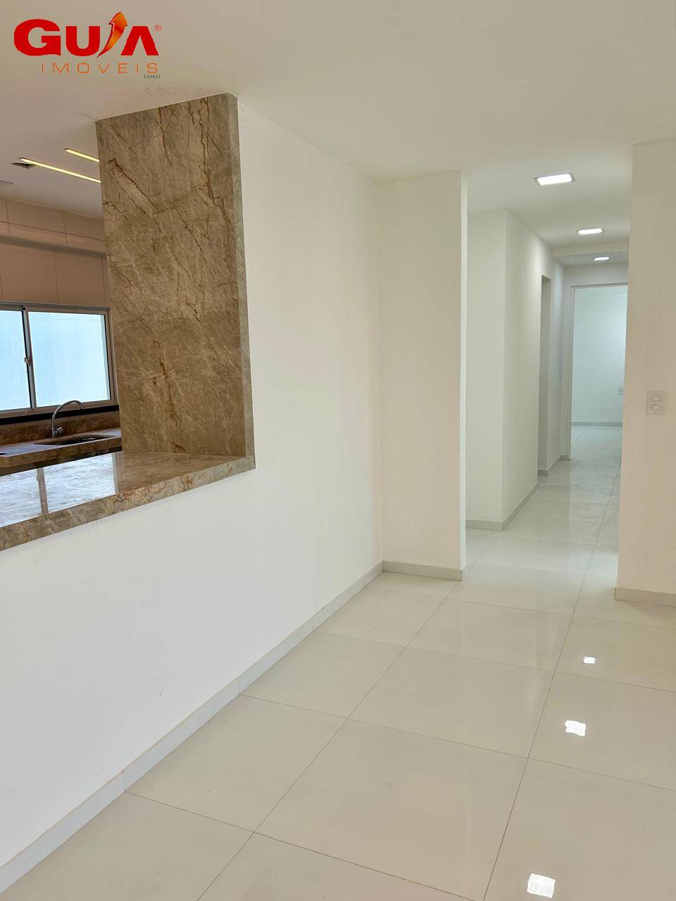 Apartamento à venda com 3 quartos, 107m² - Foto 3